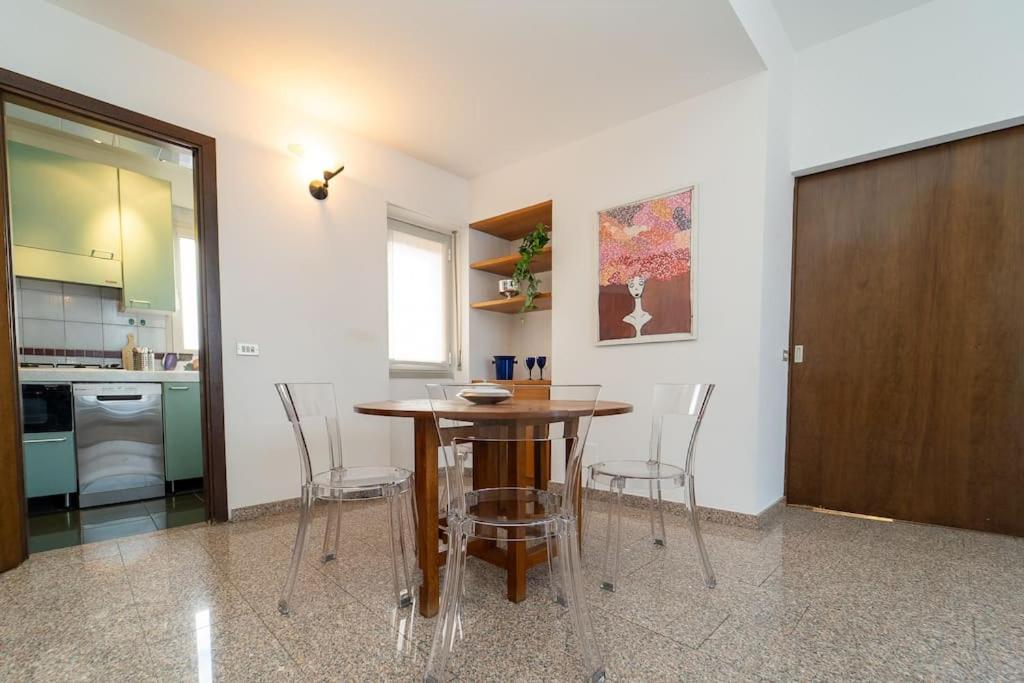 5 Giornate Apt Con Terrazzo E Garage Privato ميلان المظهر الخارجي الصورة