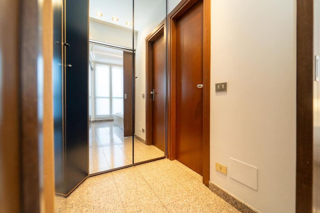 5 Giornate Apt Con Terrazzo E Garage Privato ميلان المظهر الخارجي الصورة